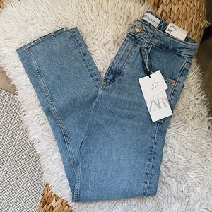 -,’ Z A R A  J EA N S ,’-